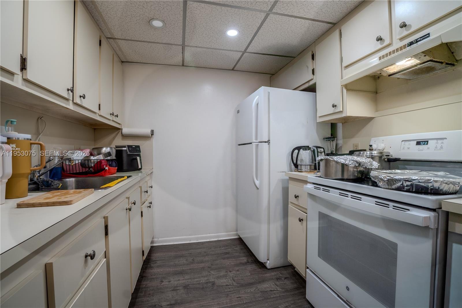 NEW HAMPTON AT CENTURY VI - Residential