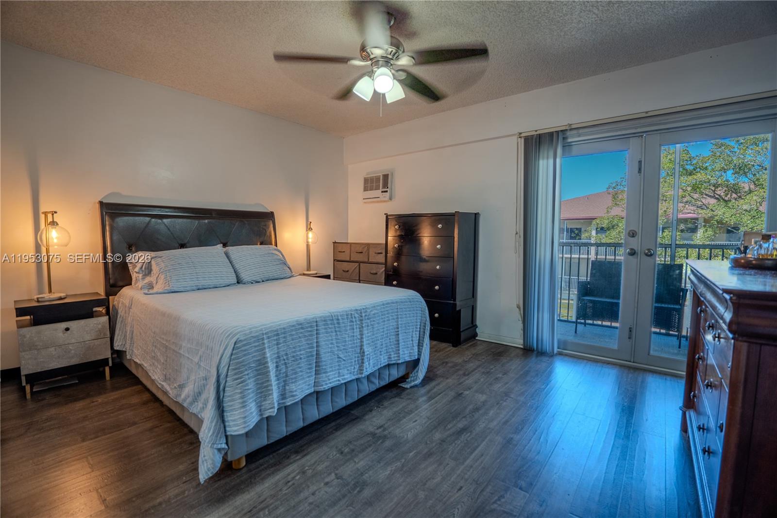 NEW HAMPTON AT CENTURY VI - Residential