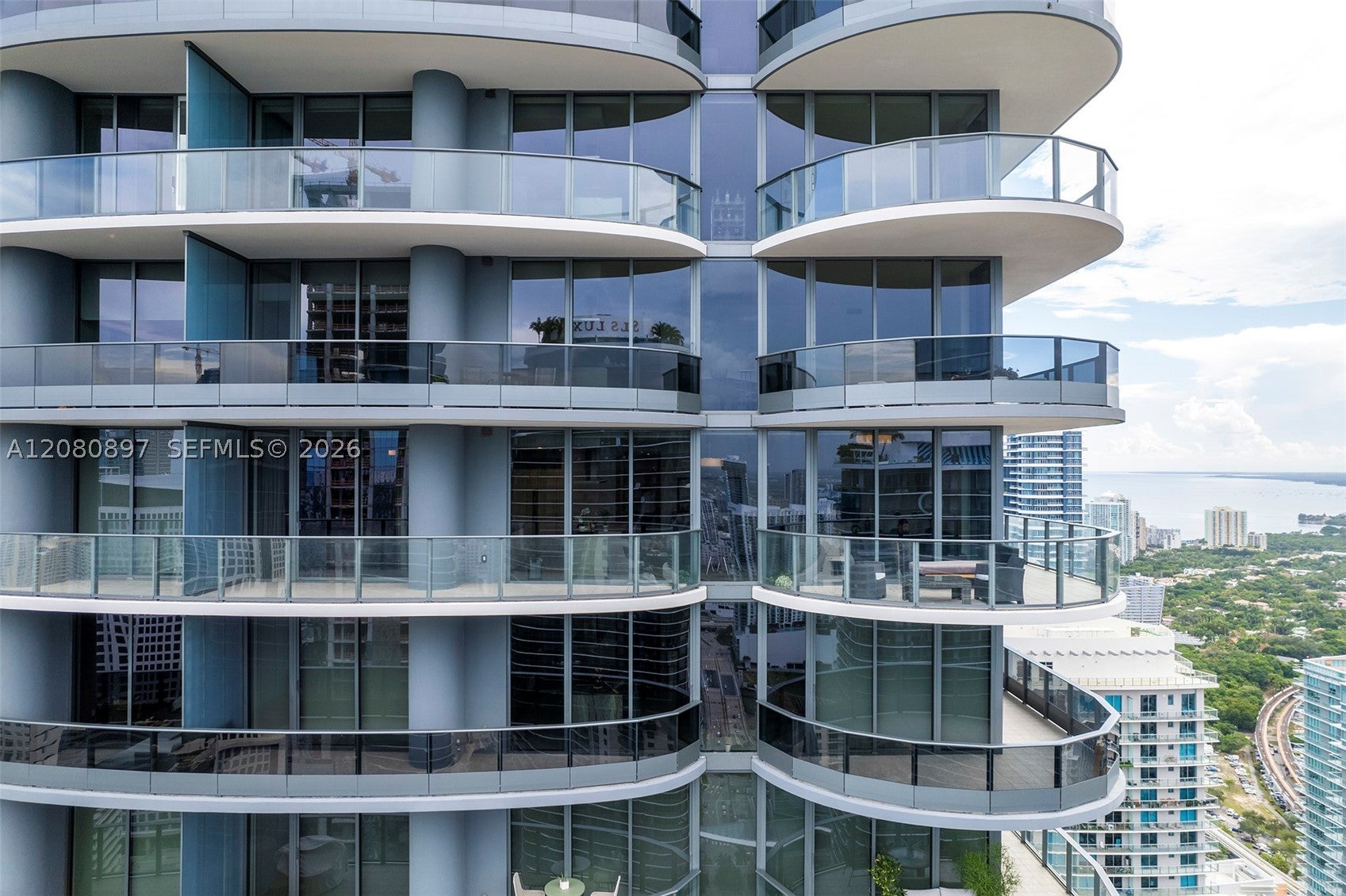 1000 Brickell Plz PH5307