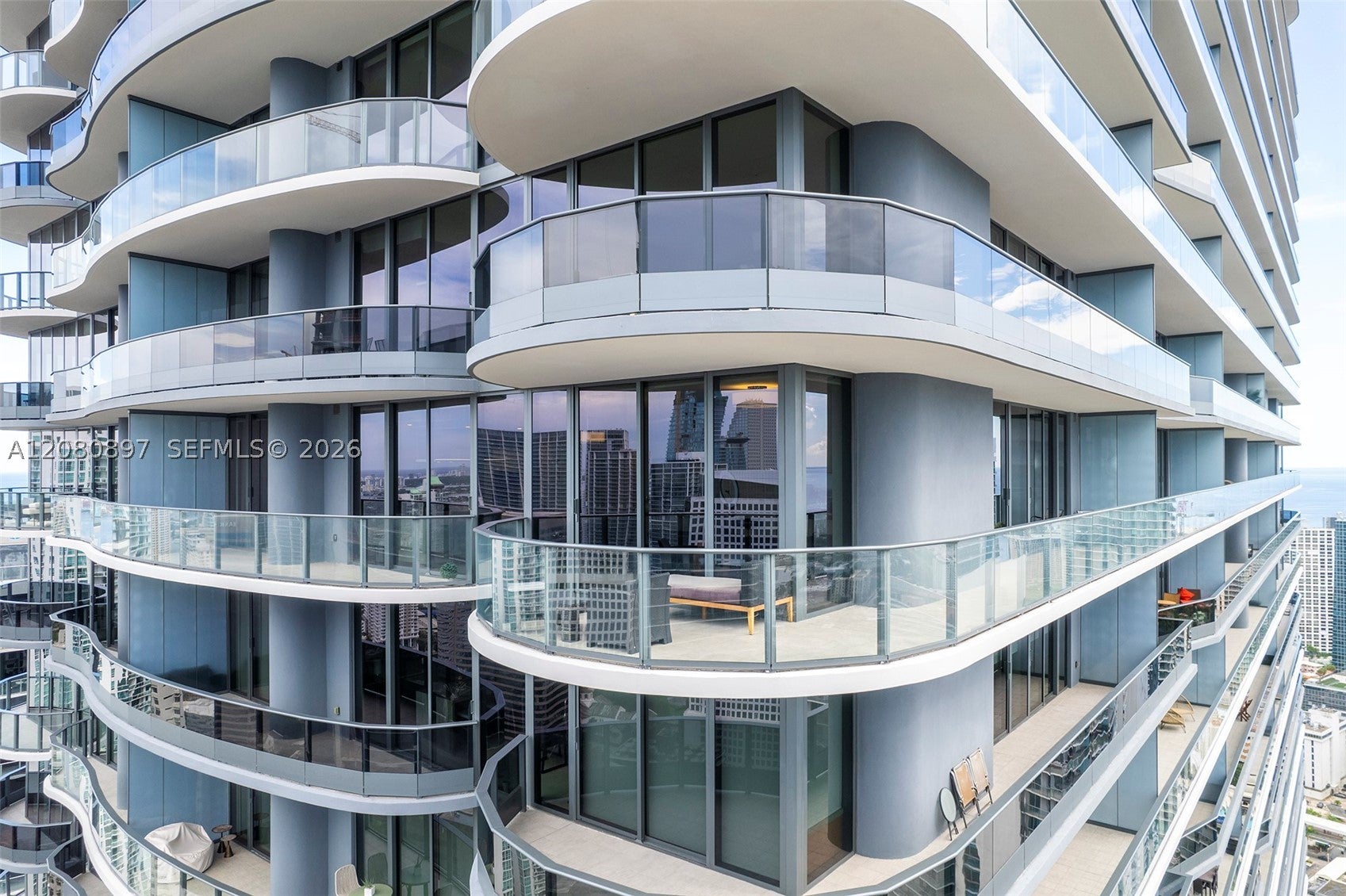 1000 Brickell Plz PH5307