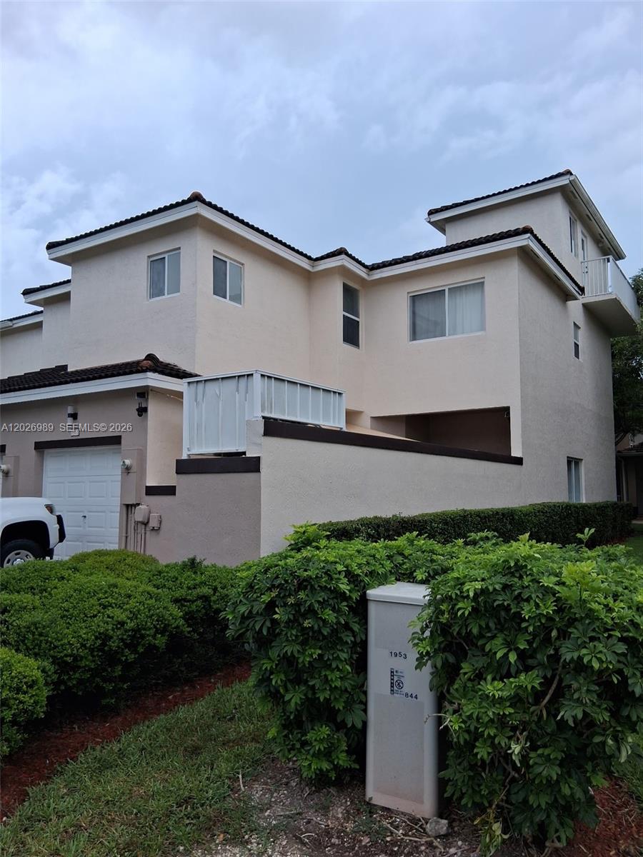 TOWNGATE NORTH - Residential