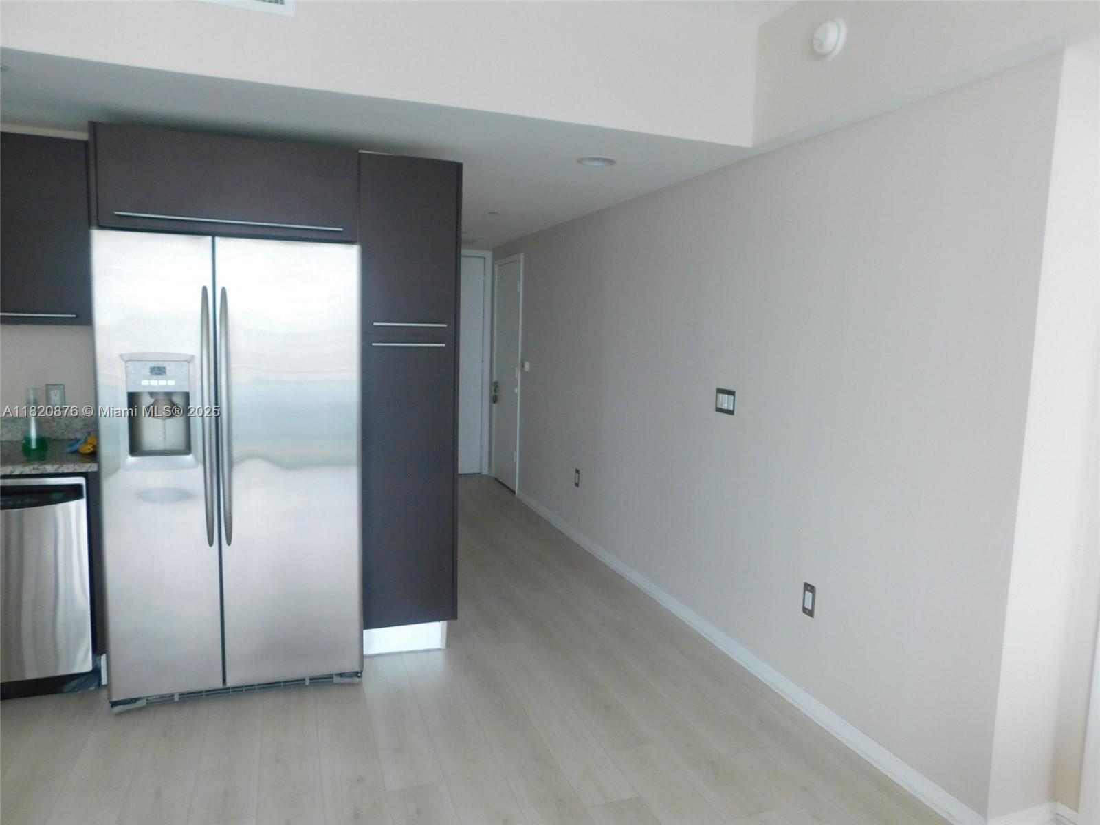 THE PLAZA - Residential Lease