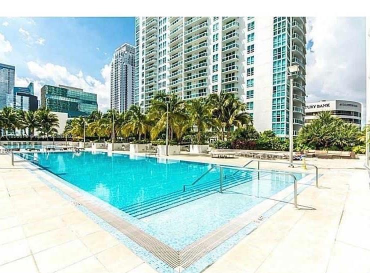 THE PLAZA - Residential Lease