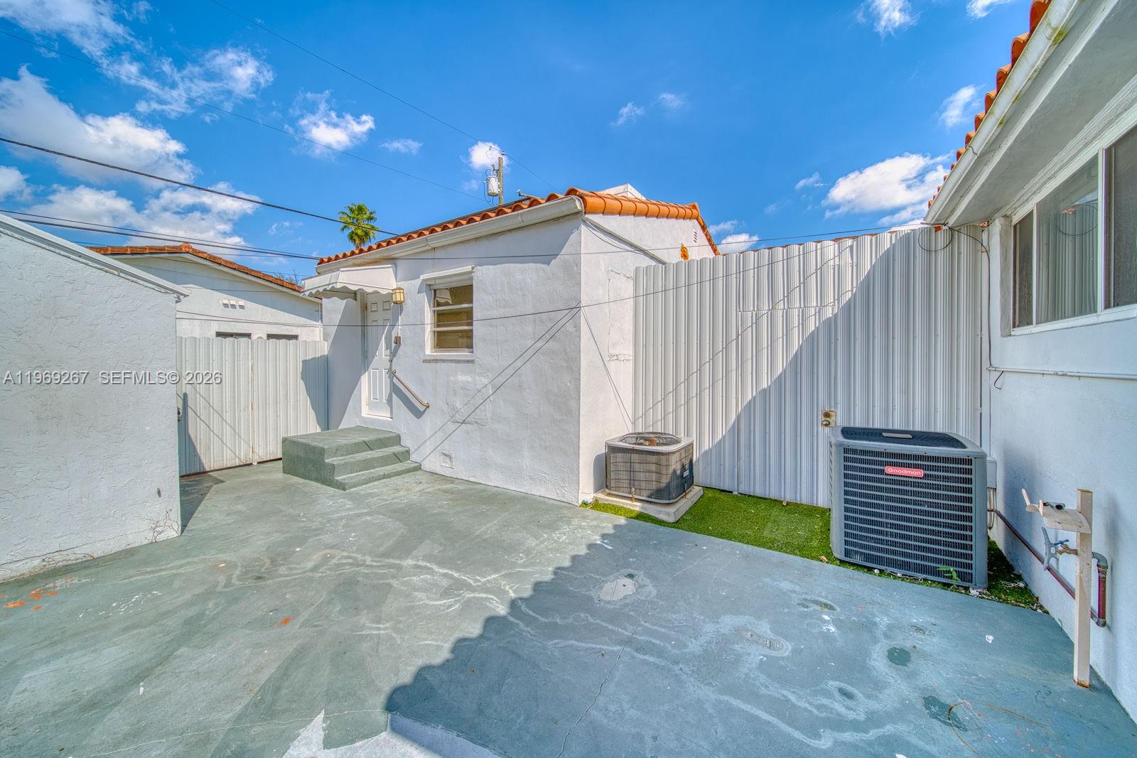 SHENANDOAH PARK - Residential