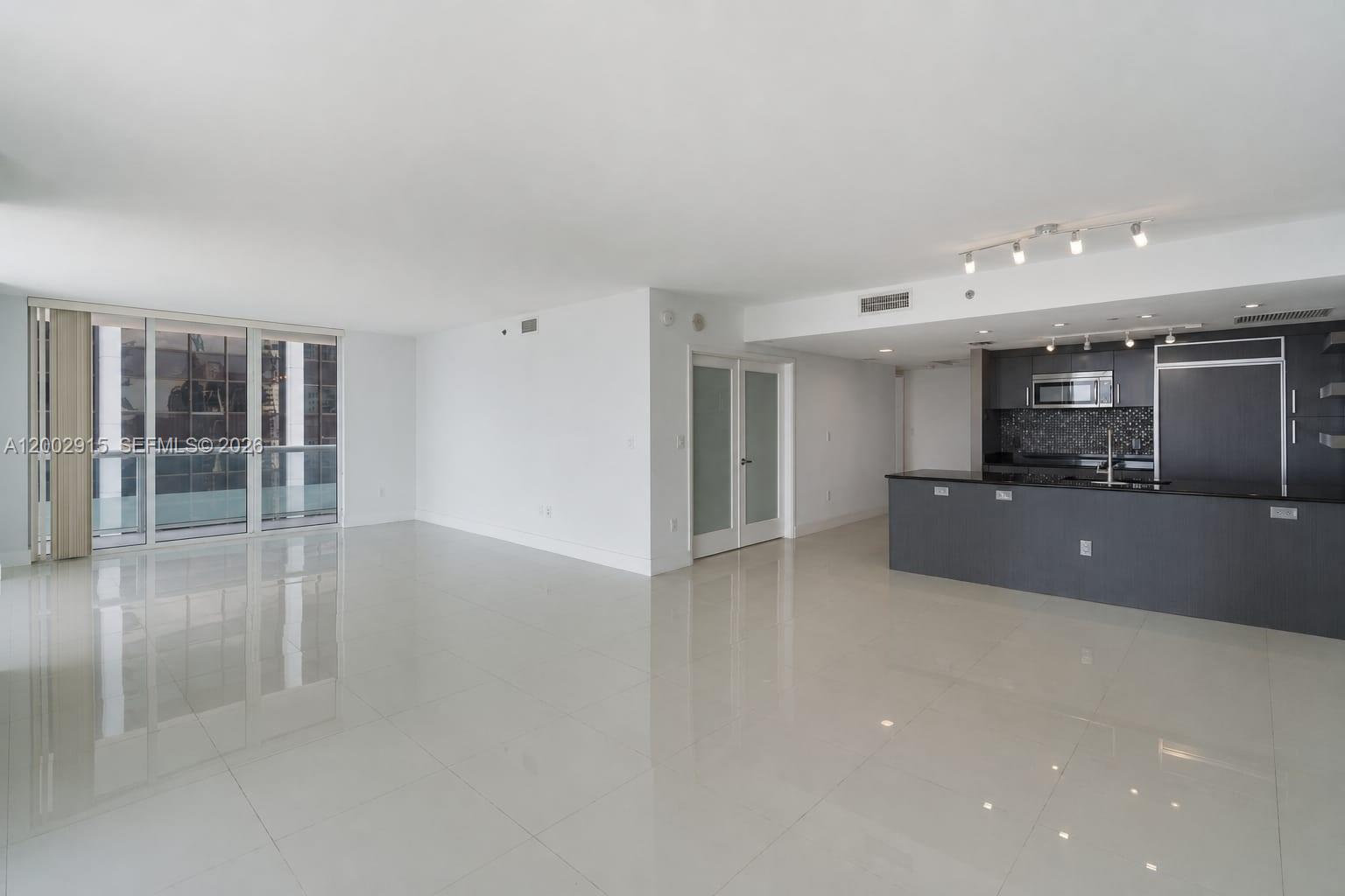 50 Biscayne Blvd 2610