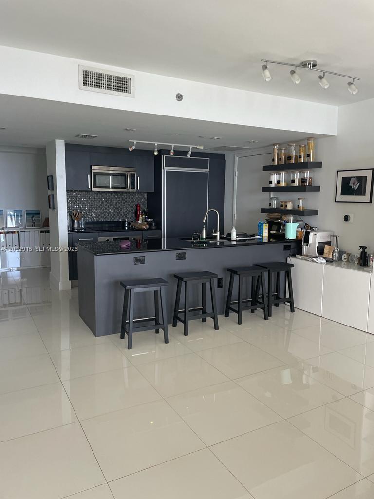 50 Biscayne Blvd 2610