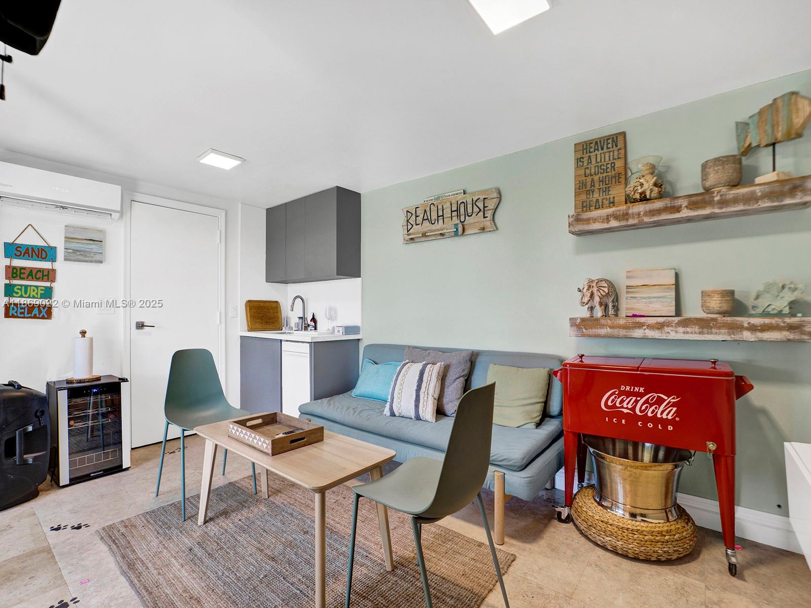 KEY COLONY NO 1 - Residential Lease