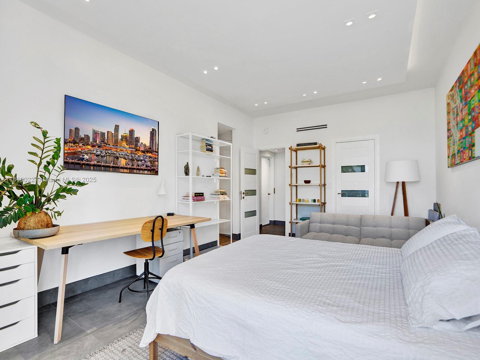 KEY COLONY NO 1 - Residential Lease