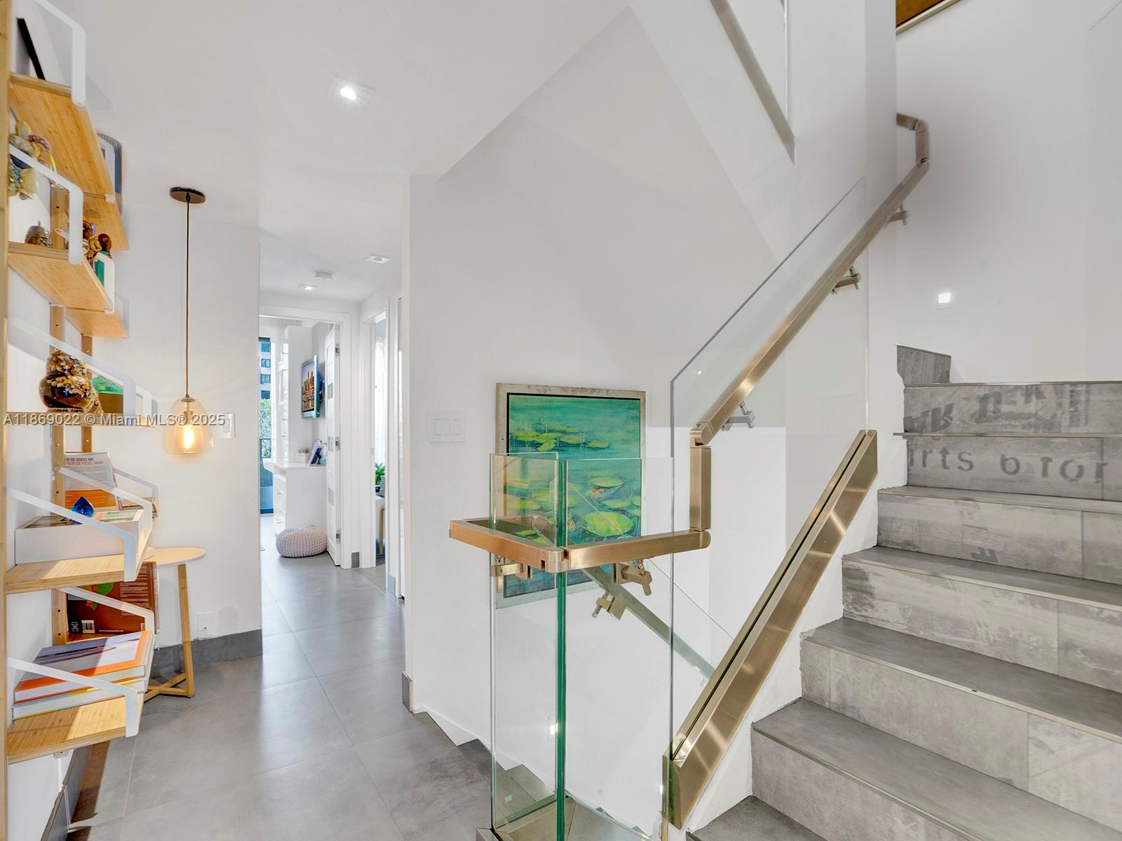 KEY COLONY NO 1 - Residential Lease