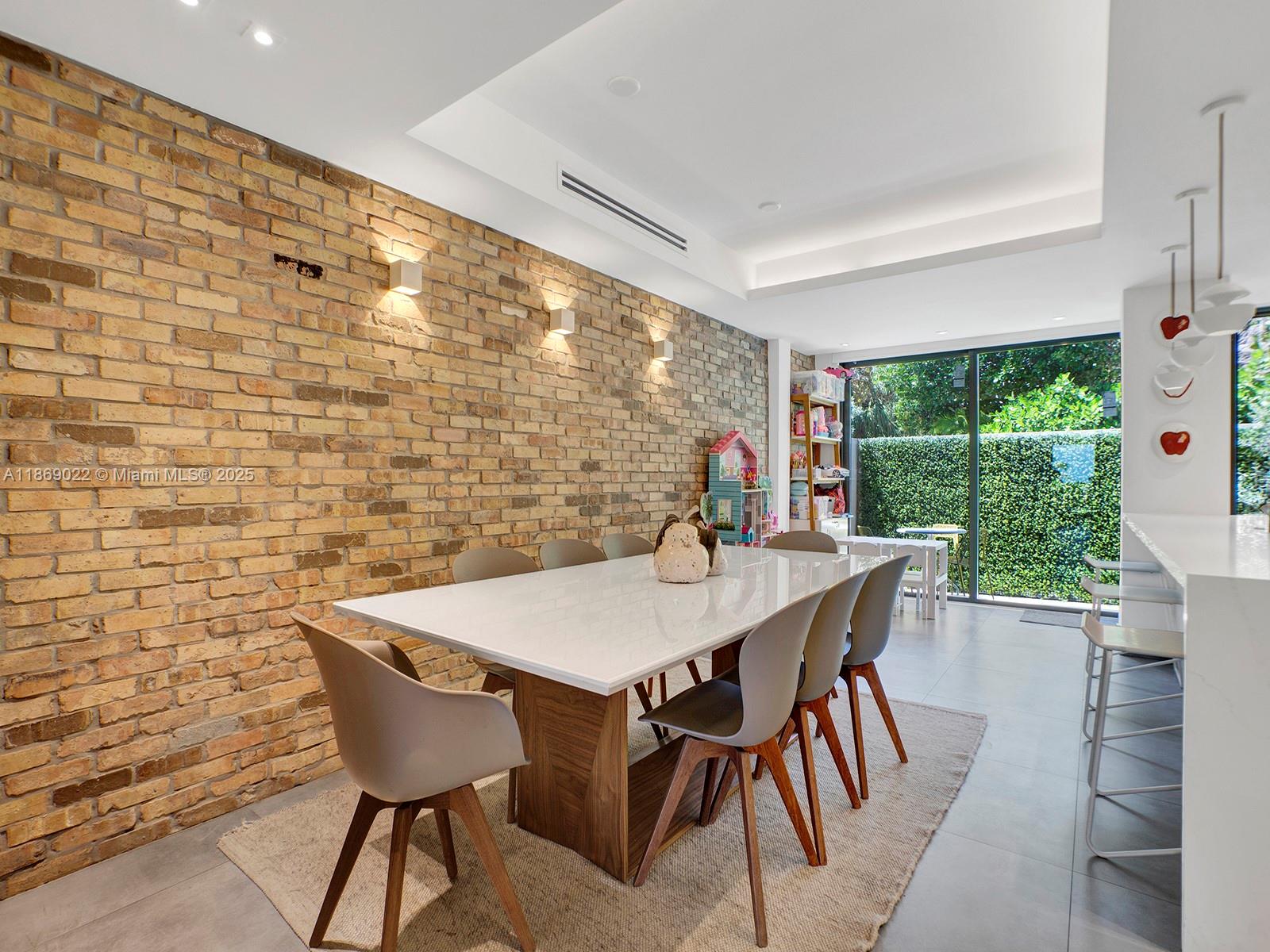 KEY COLONY NO 1 - Residential Lease