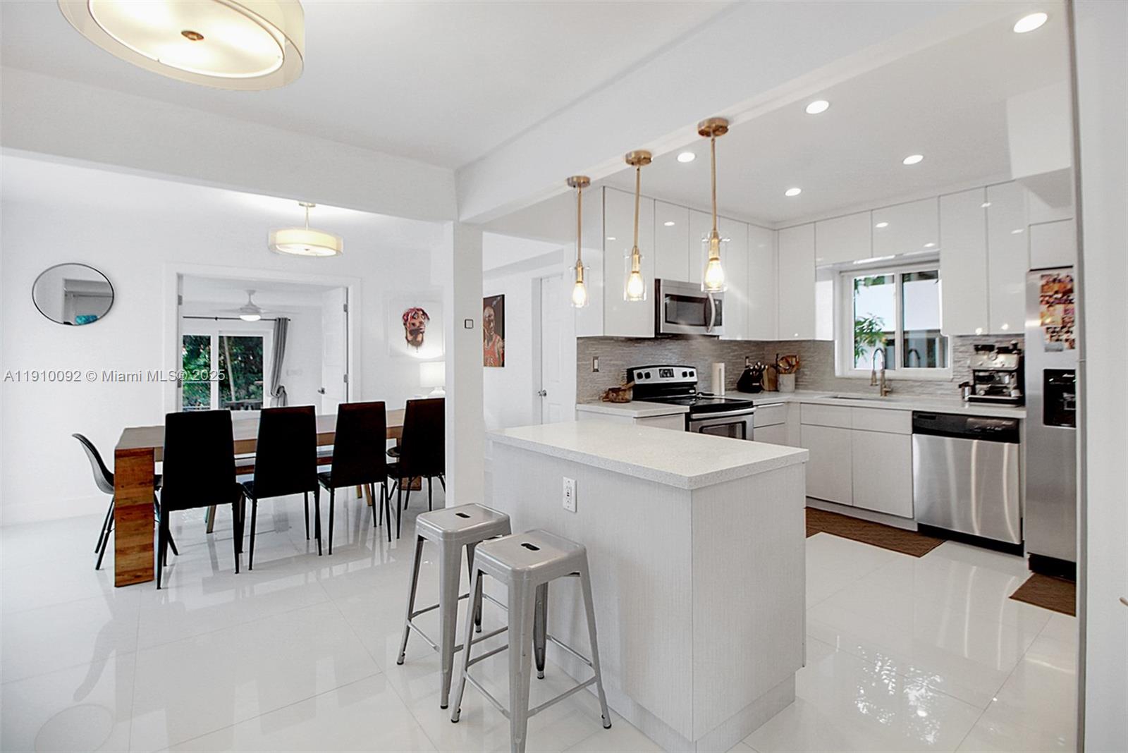 RIVER ESTATES - Residential