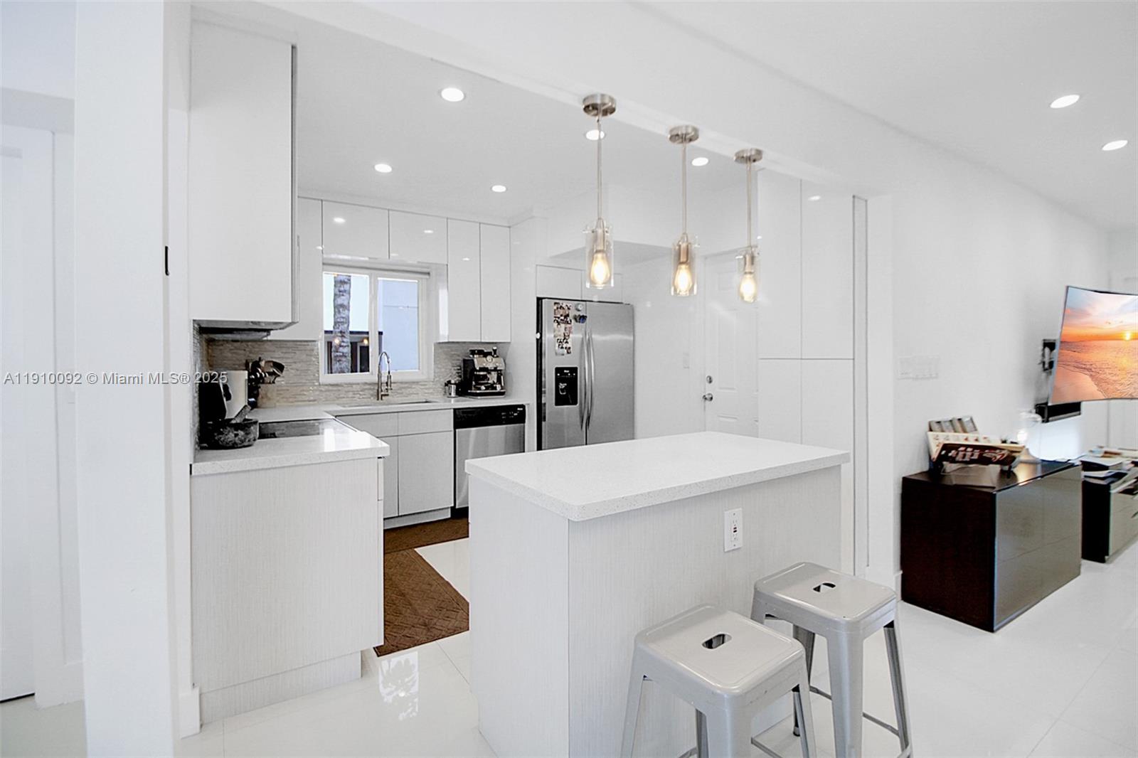 RIVER ESTATES - Residential