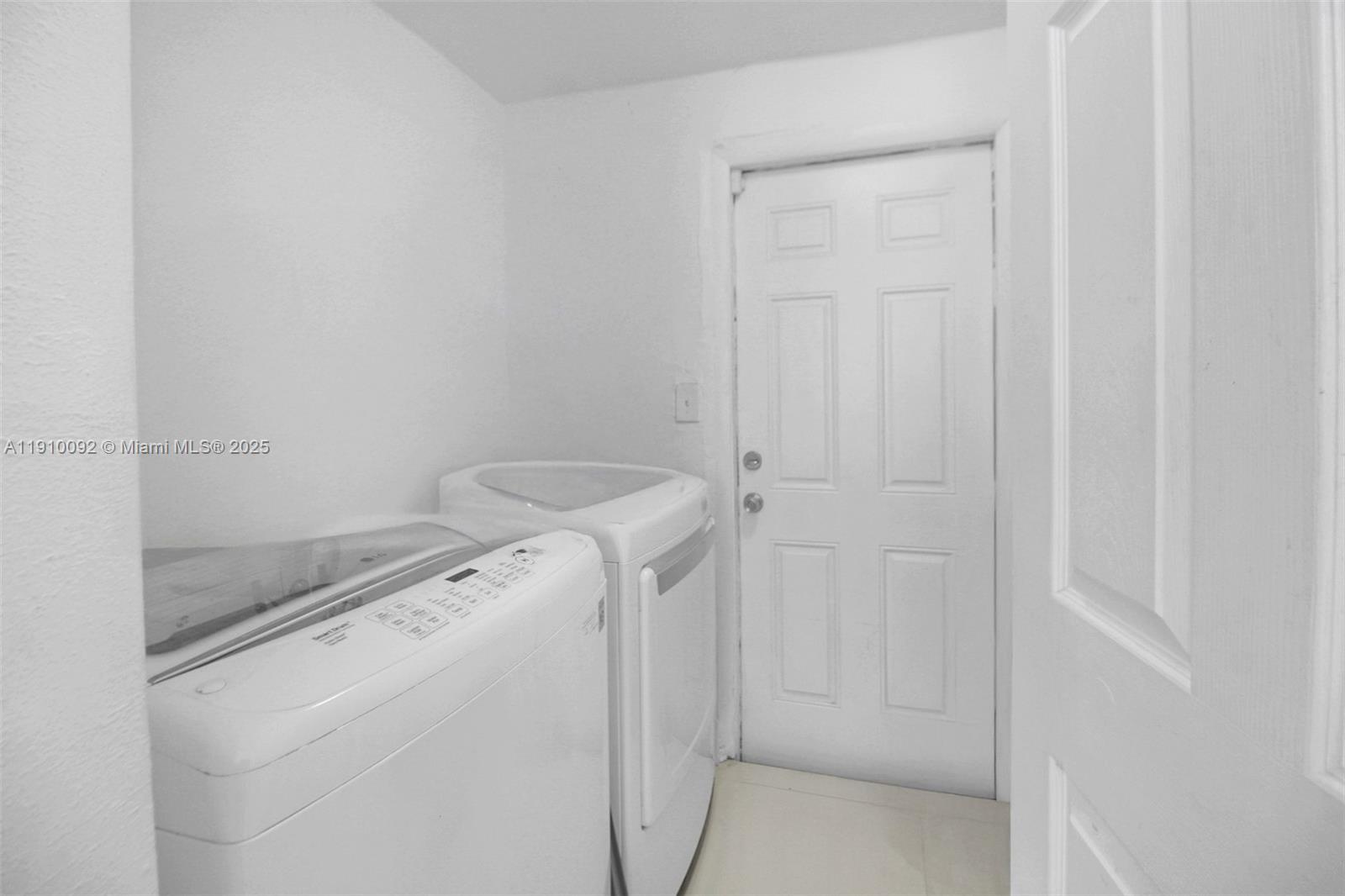 RIVER ESTATES - Residential