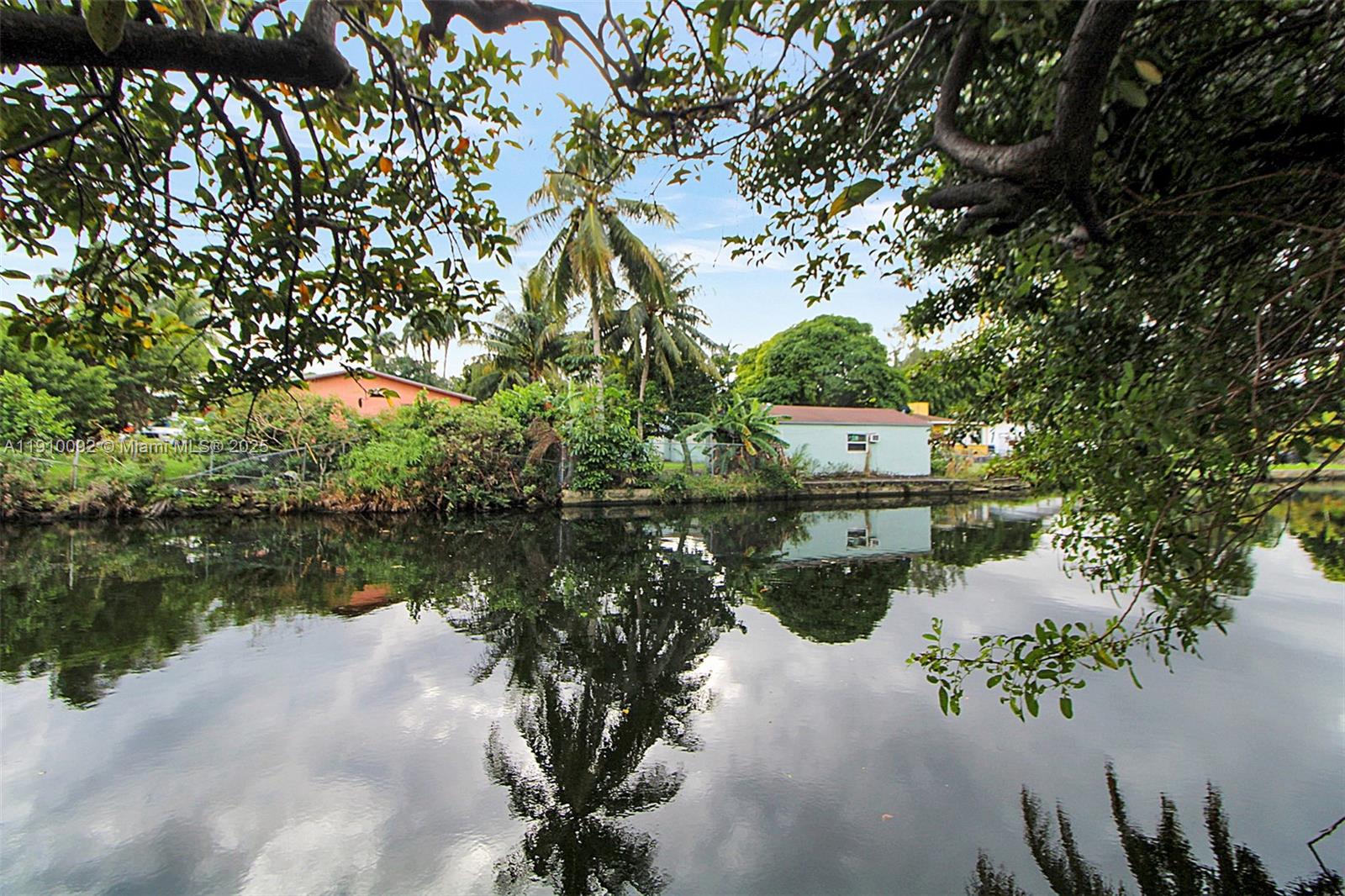 RIVER ESTATES - Residential