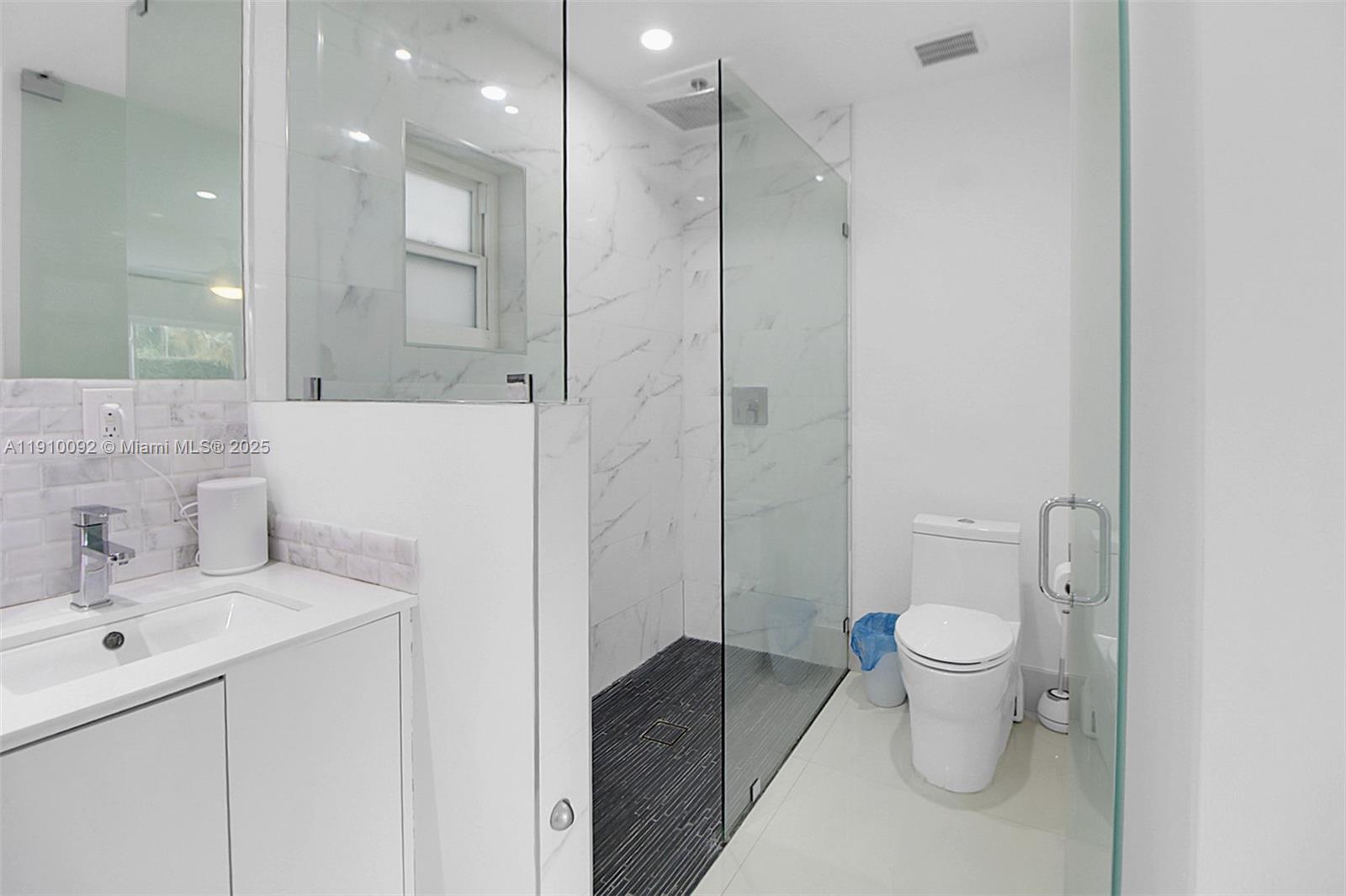 RIVER ESTATES - Residential