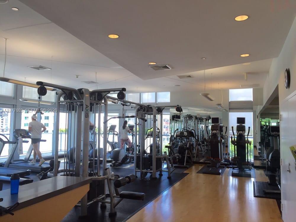 THE AXIS ON BRICKELL II C - Residential