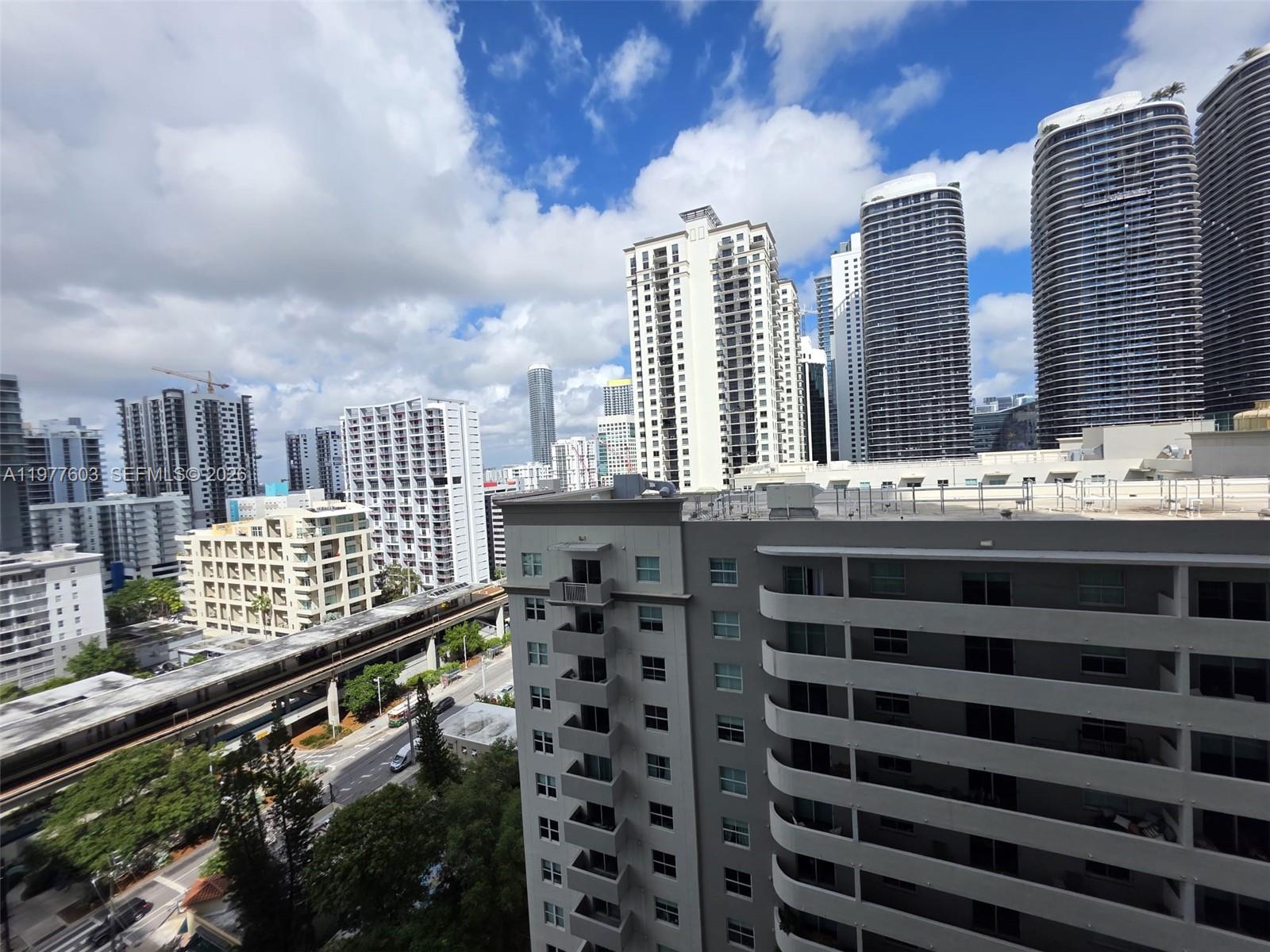 THE AXIS ON BRICKELL II C - Residential