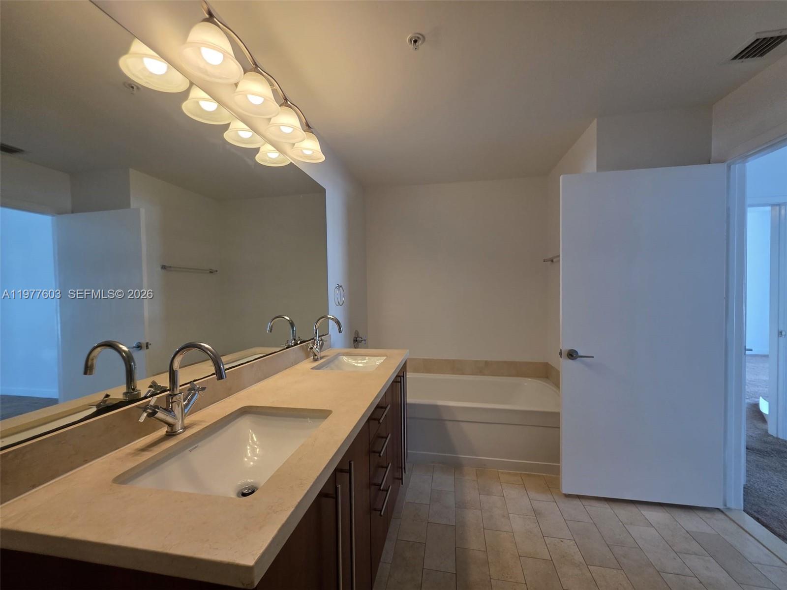 THE AXIS ON BRICKELL II C - Residential