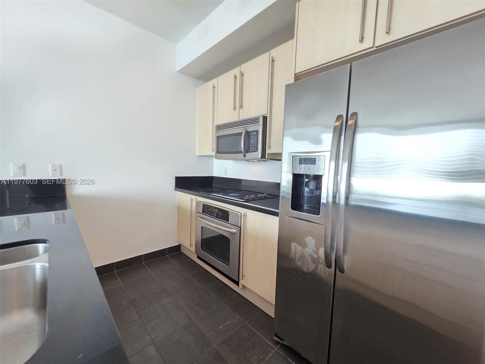 THE AXIS ON BRICKELL II C - Residential