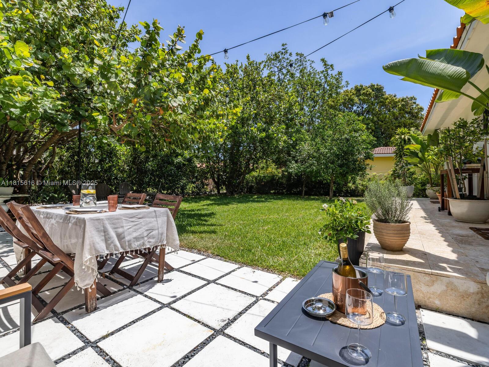 NEW MIAMI SHORES ESTATES - Residential