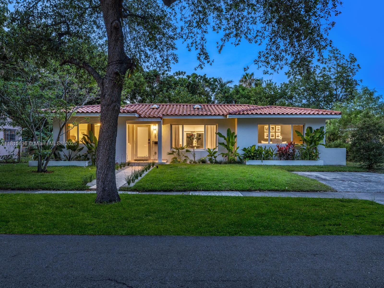 NEW MIAMI SHORES ESTATES - Residential