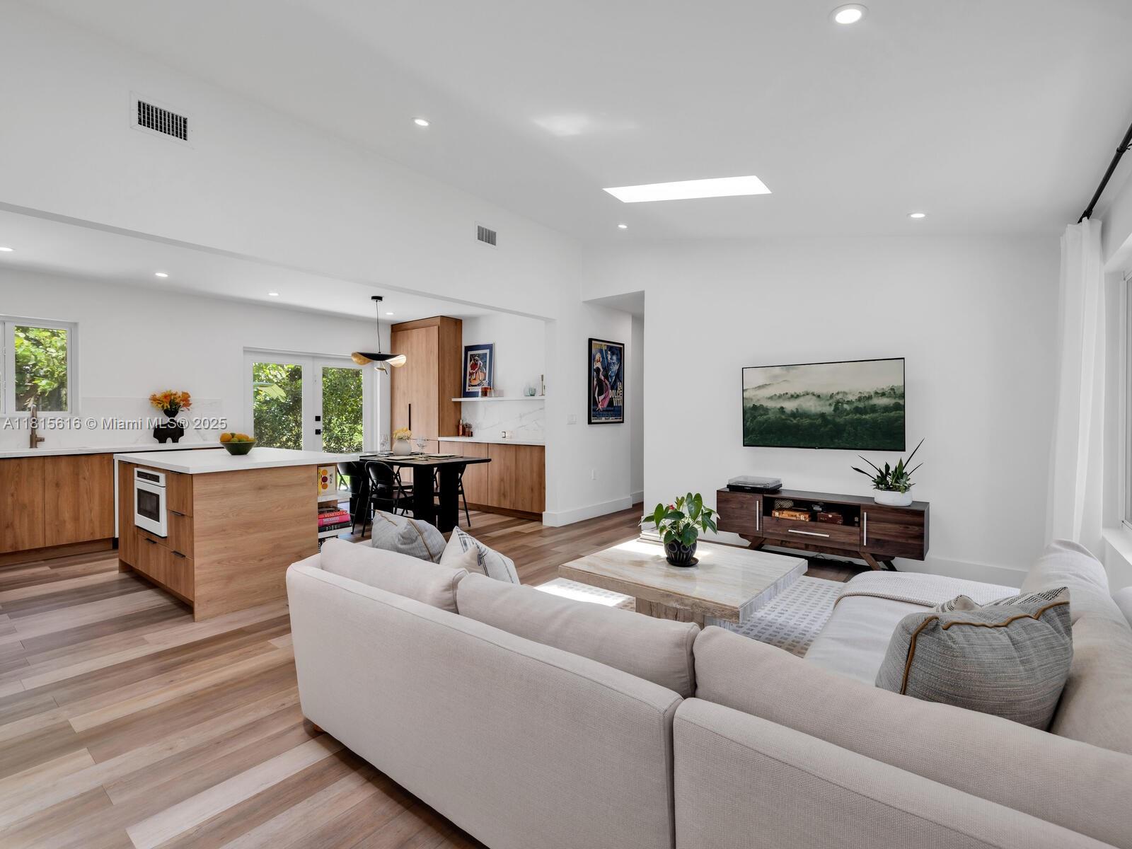 NEW MIAMI SHORES ESTATES - Residential