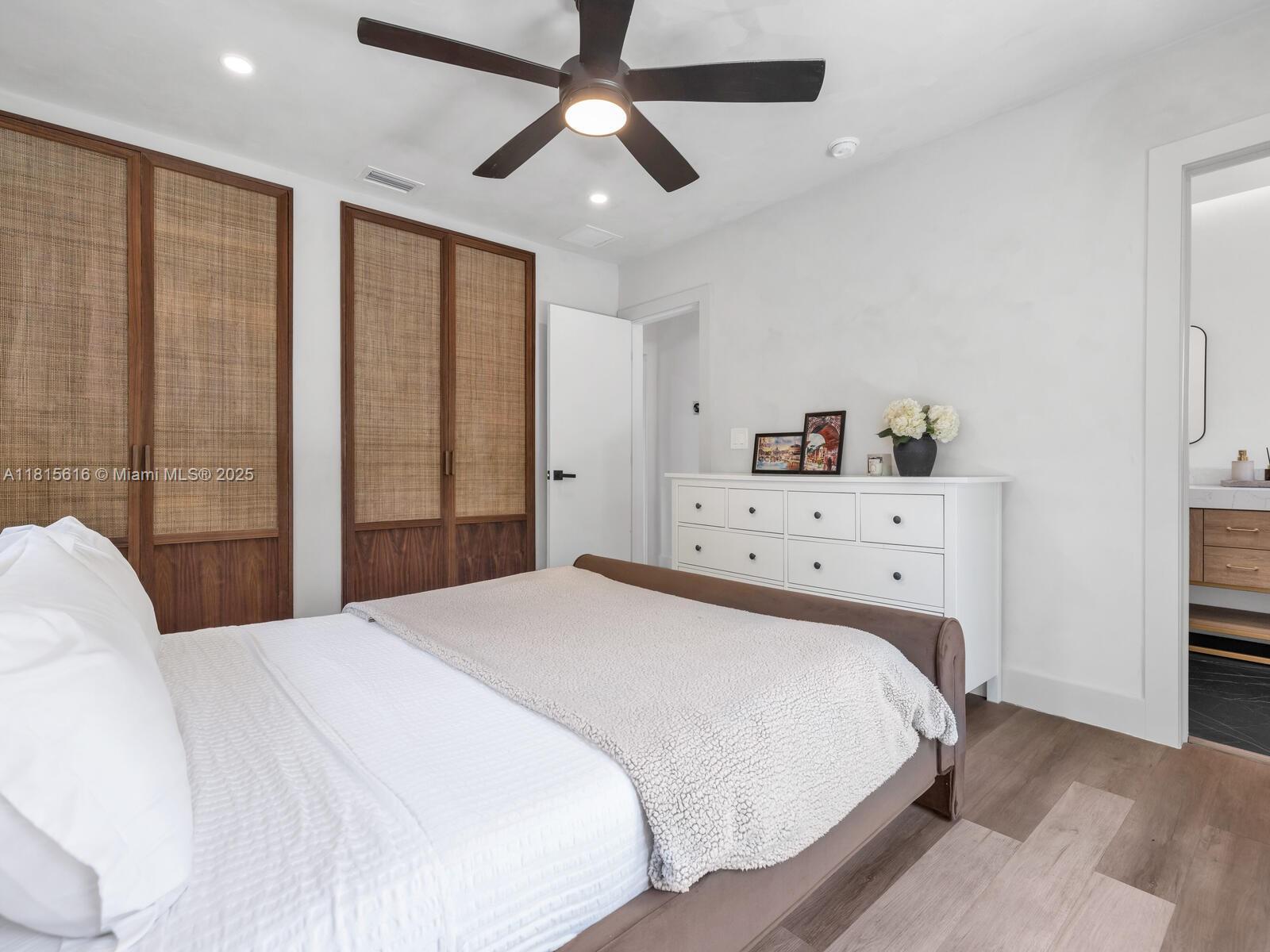 NEW MIAMI SHORES ESTATES - Residential