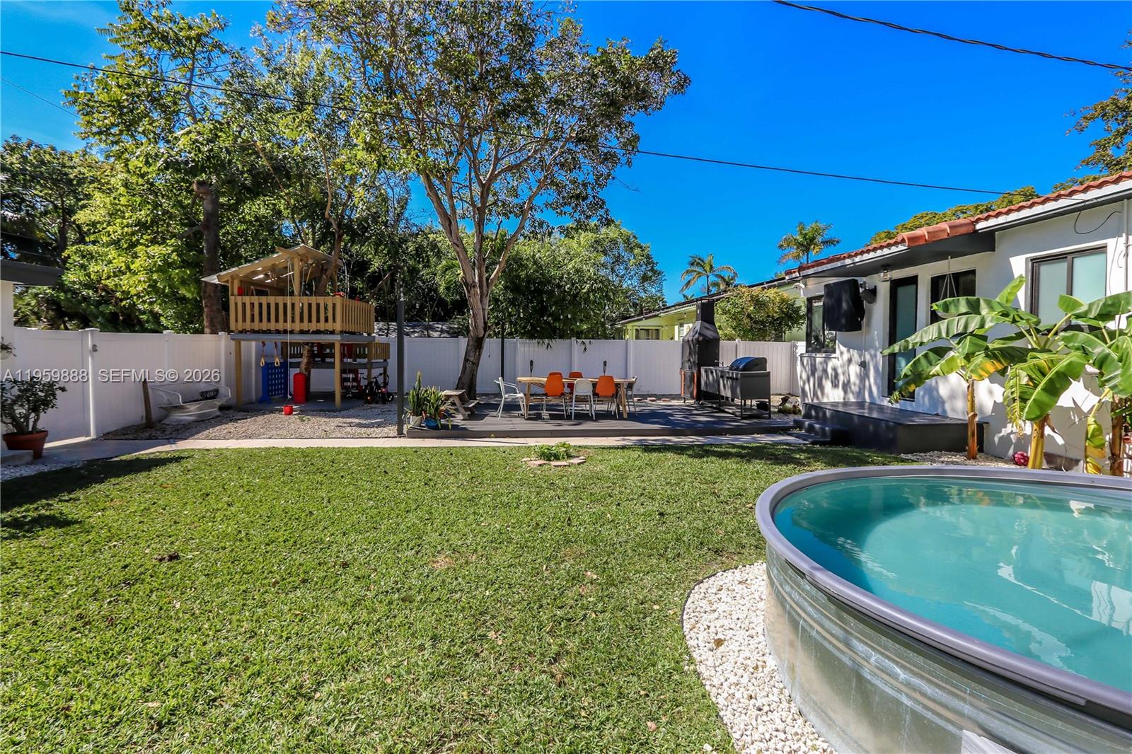 SUNSET TRAILS NO 4 - Residential