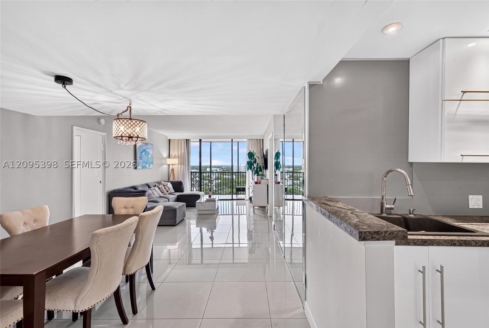 20335 W Country Club Dr 1402
