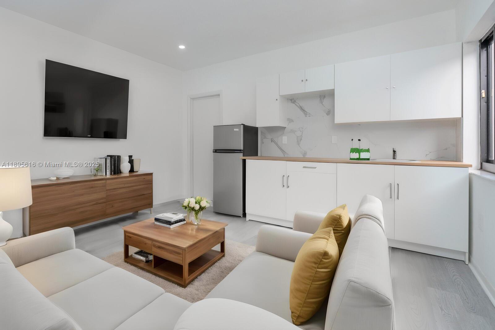 W FLAGLER PK - Residential Lease