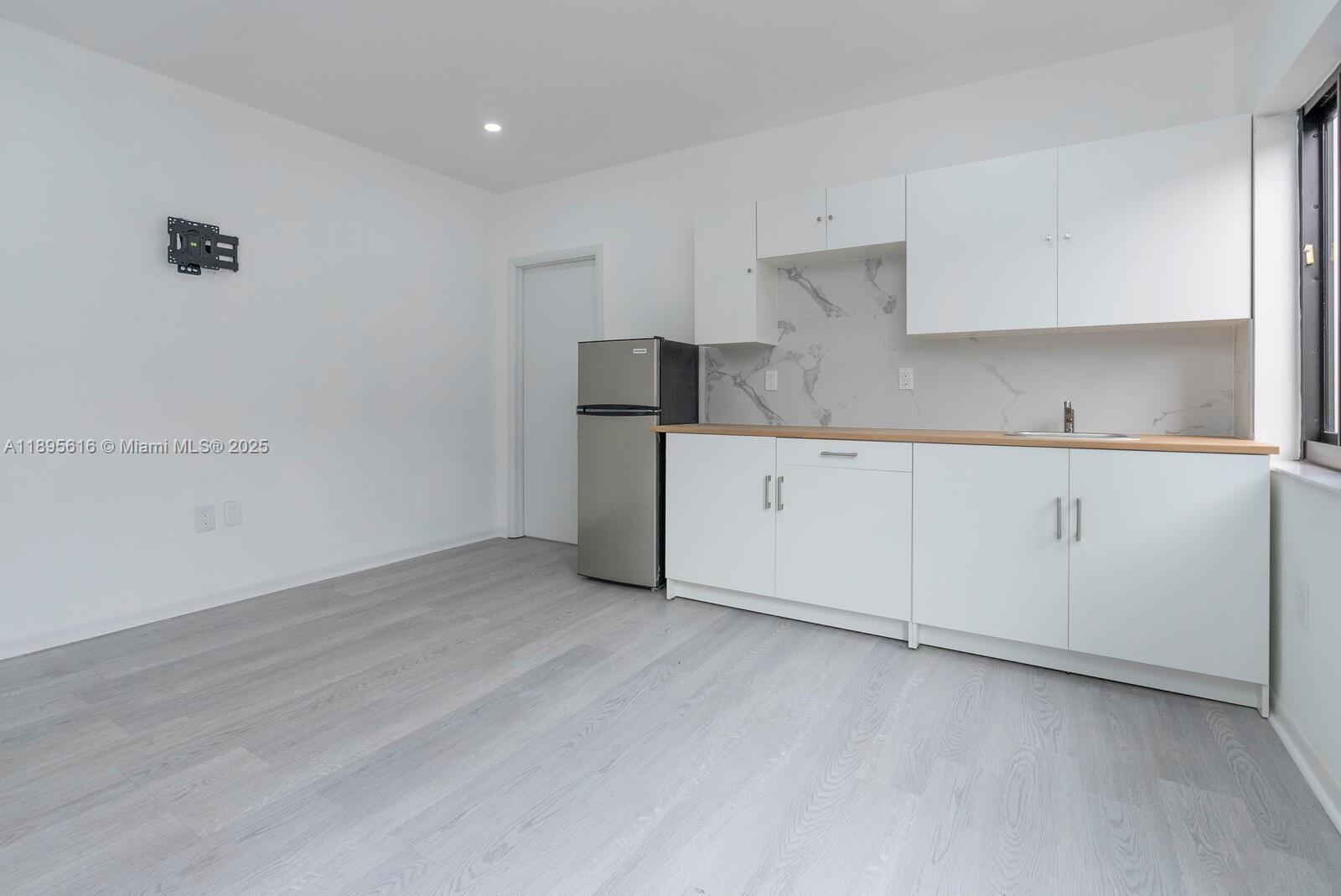 W FLAGLER PK - Residential Lease