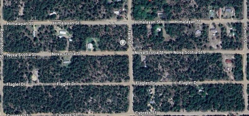 INTERLACHEN LAKES ESTS UNI - Land