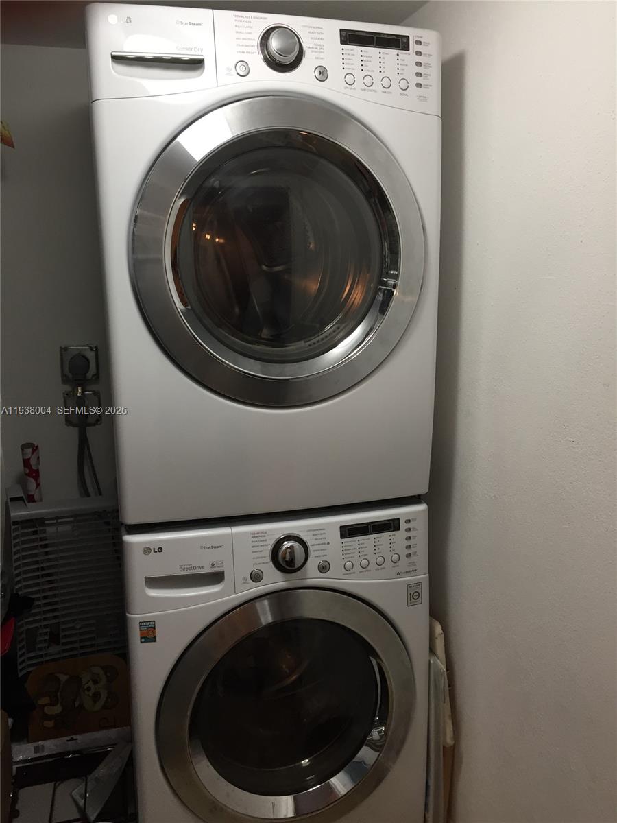 CROSSINGS VILLAGE HOMES C - Residential