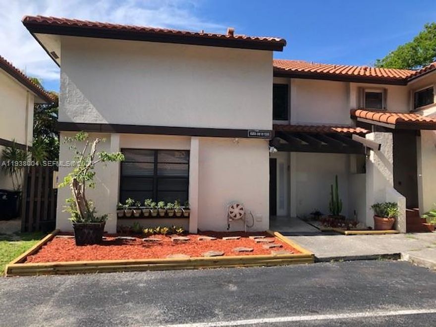 FULLY UPDATED AND BEAUTIFUL 3/2.5 2 STORY TOWNHOUSE, NEXT TO POOL AREA, OWNER INVESTED ALMOST 70K IN THE REMODELING, IMPACT WINDOWS, PRESENTLY RENTED MONTH TO MONTH, COMMUNITY WITH COUNTRY CLUB FACILITIES INCLUDED, POOL, TENNIS, BASEBALL FIELD, BEACH AND LOTS OF ACTIVITIES, MASTER BEDROOM IS ON THE SECOND FLOOR, SHOWN BY APPOINTMENT. 2 SHOWERS ON THE SECOND FLOOR. SPECIAL ASSESSMENT WAS PAID IN FULL ALREADY.