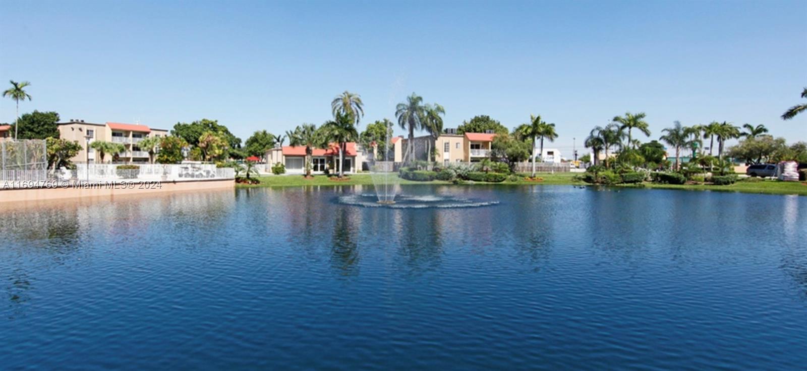 5201 Geneva Way 301, Doral, Miami-Dade County, Florida - 1 Bedrooms  
1 Bathrooms - 