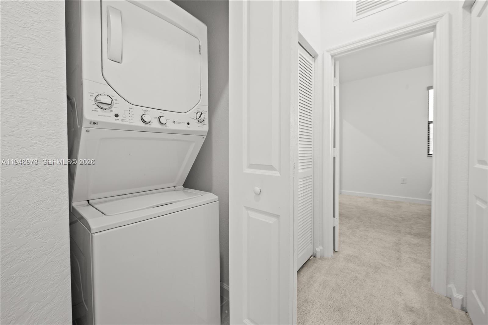 PINE VISTA - Residential