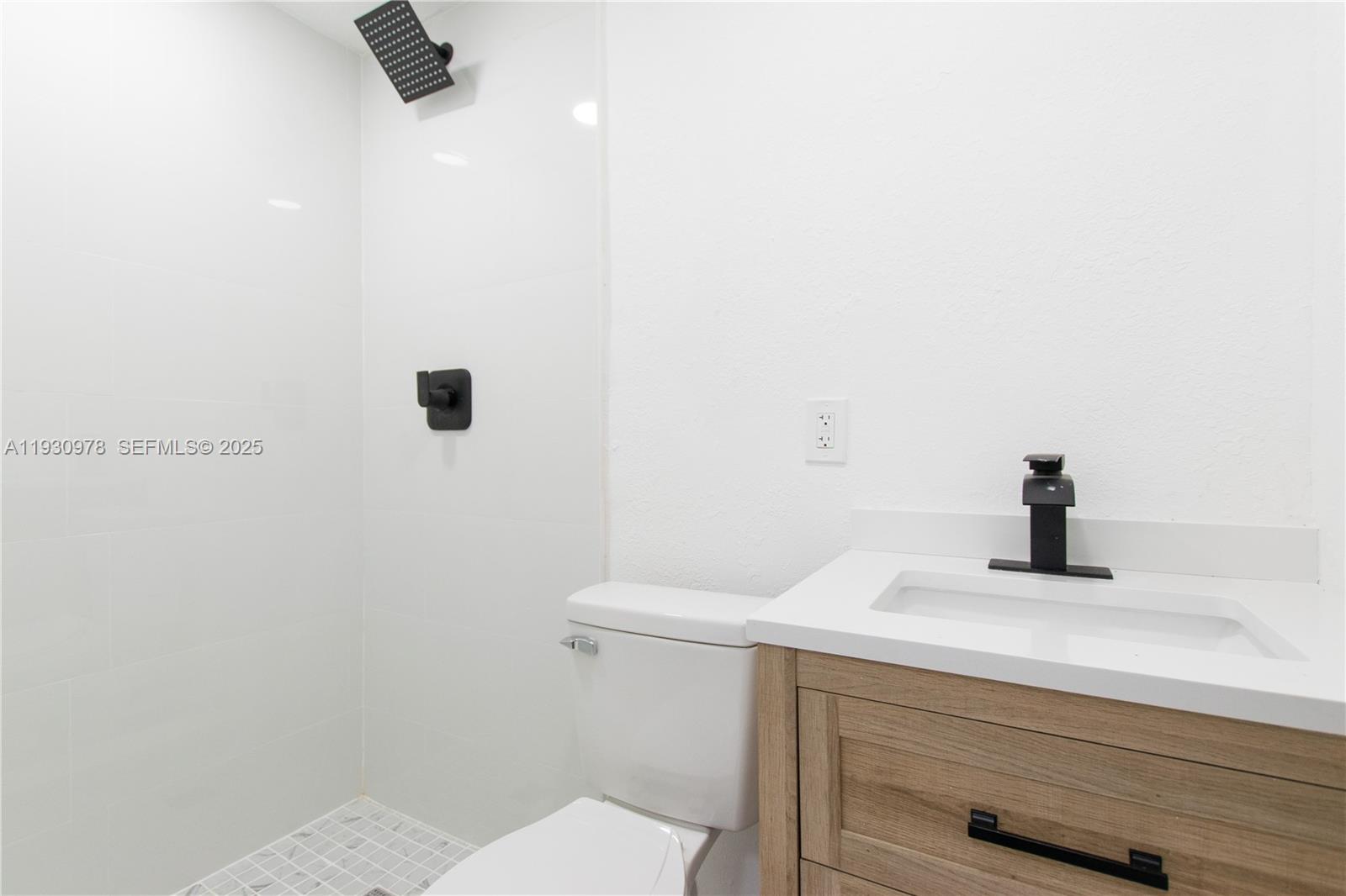 LAUDERDALE HOMESITES FIRS - Residential Lease