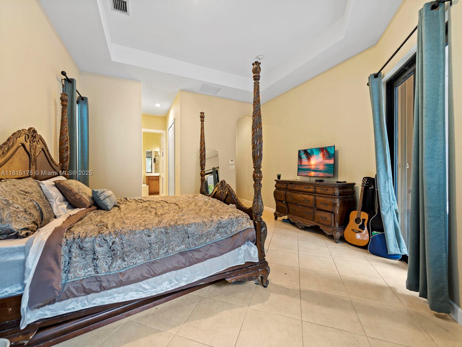 CUTLER CAY - Residential Lease