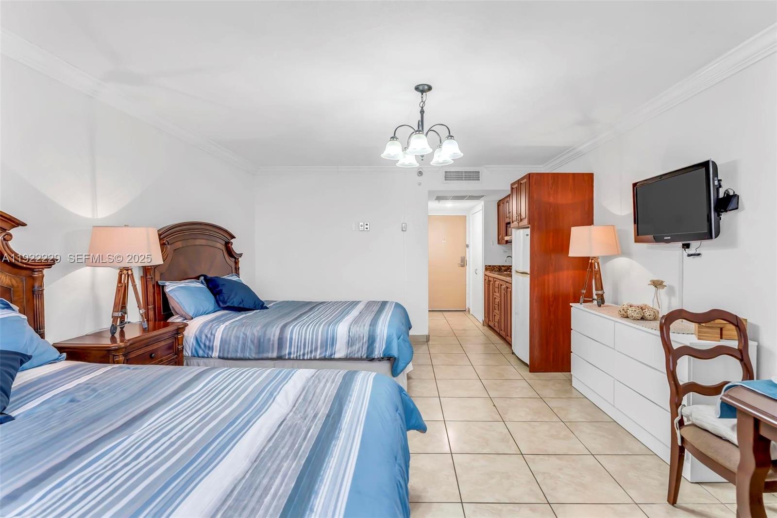 THE AVENTURA BEACH CLUB - Residential