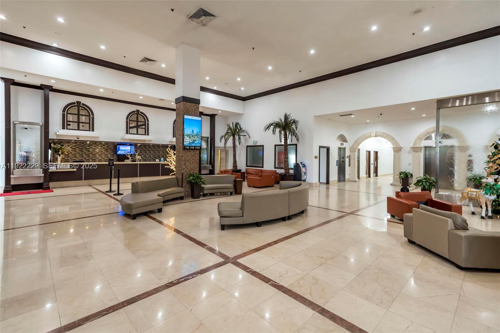 THE AVENTURA BEACH CLUB - Residential