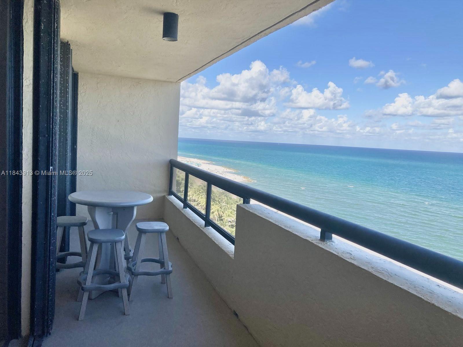 2555 Collins Ave 1707