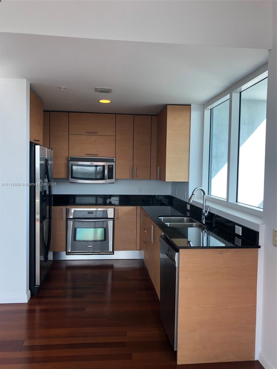 INFINITY AT BRICKELL COND - Residential Lease