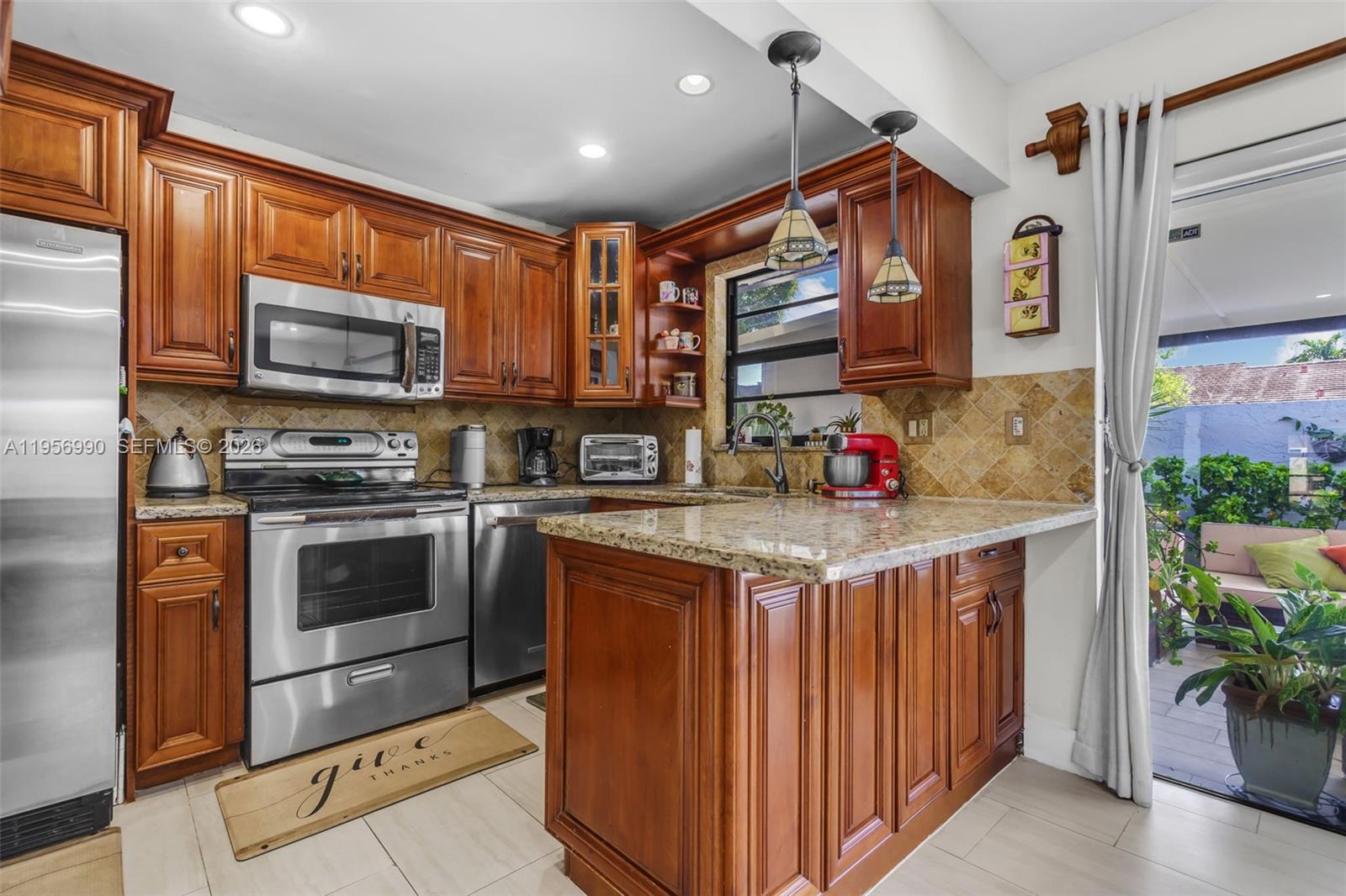 VILLAS OF MADEIRA SEC 3 - Residential