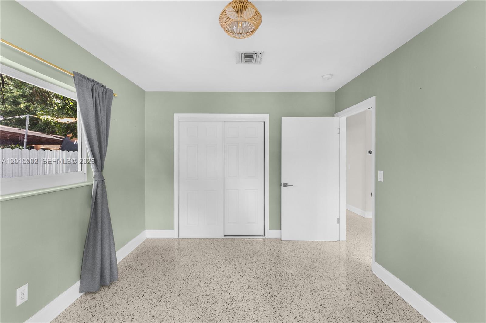 GRIFFING BISCAYNE PK EST - Residential Lease