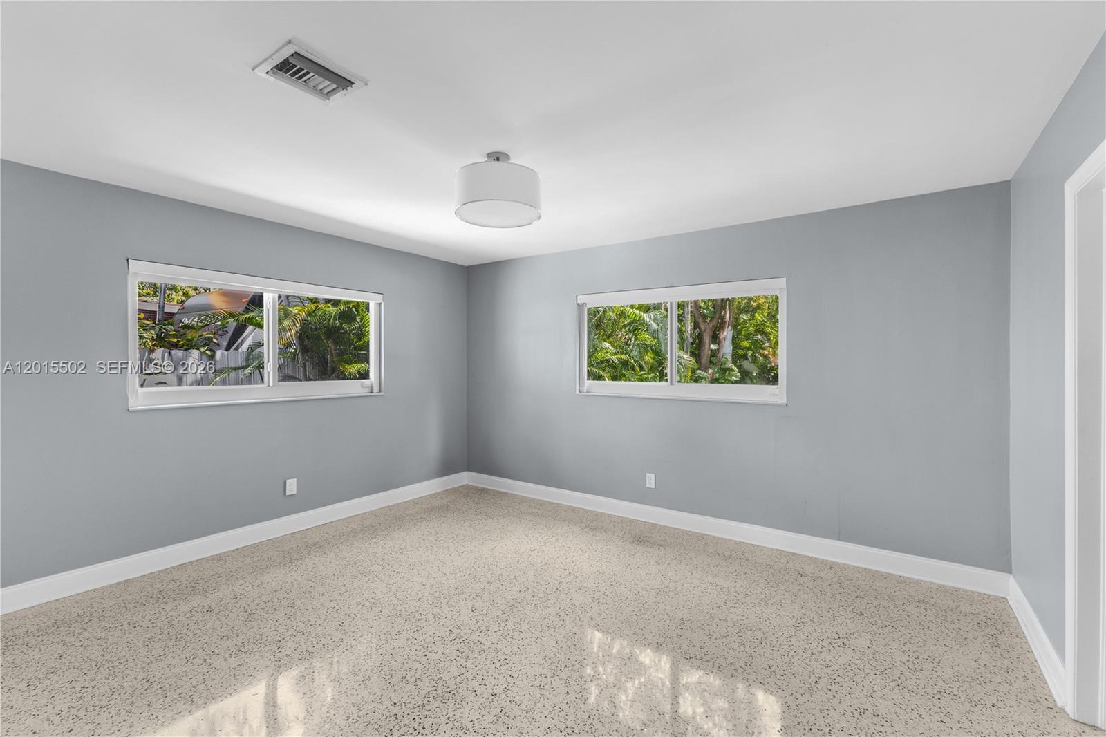 GRIFFING BISCAYNE PK EST - Residential Lease