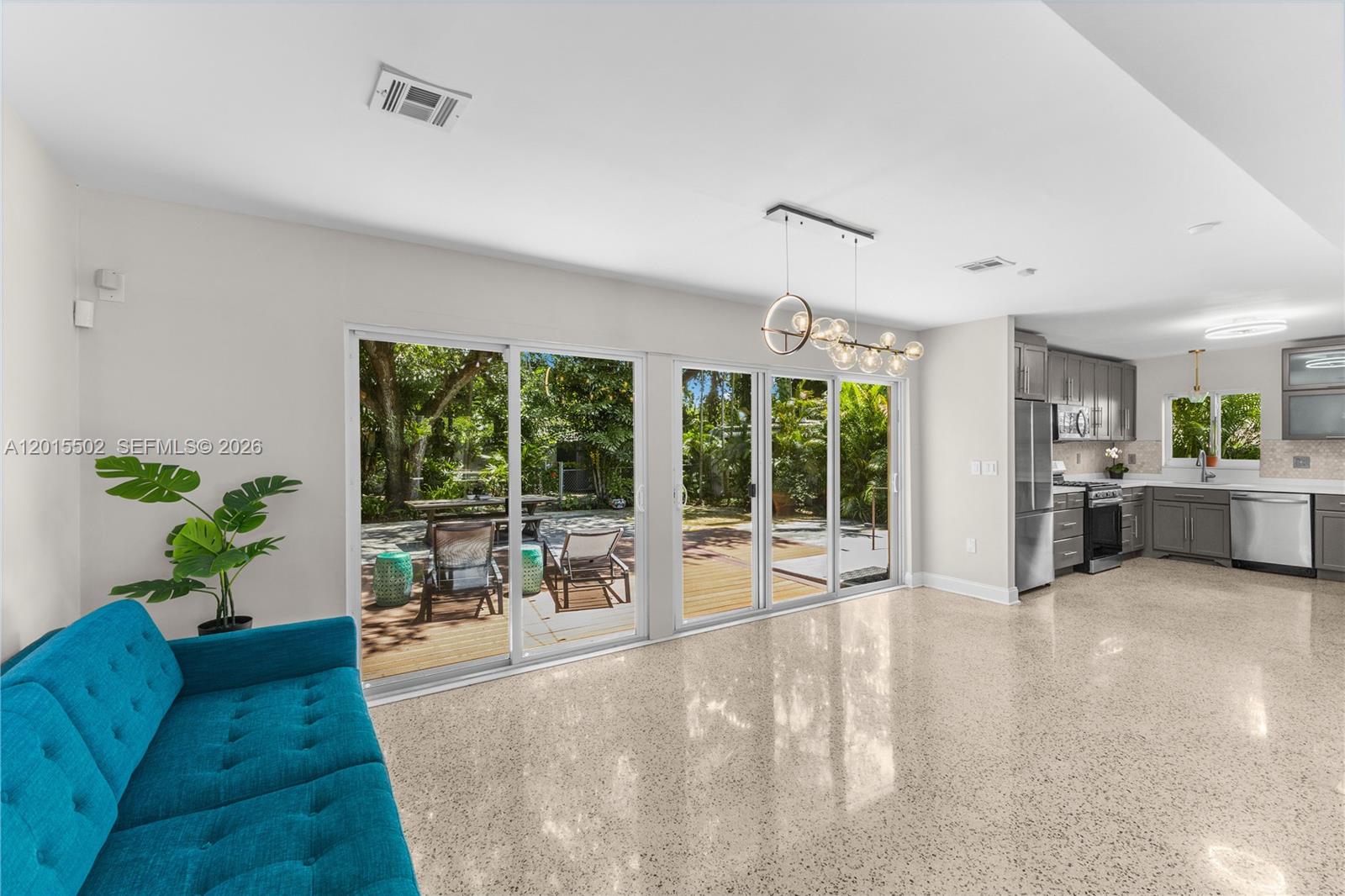 GRIFFING BISCAYNE PK EST - Residential Lease