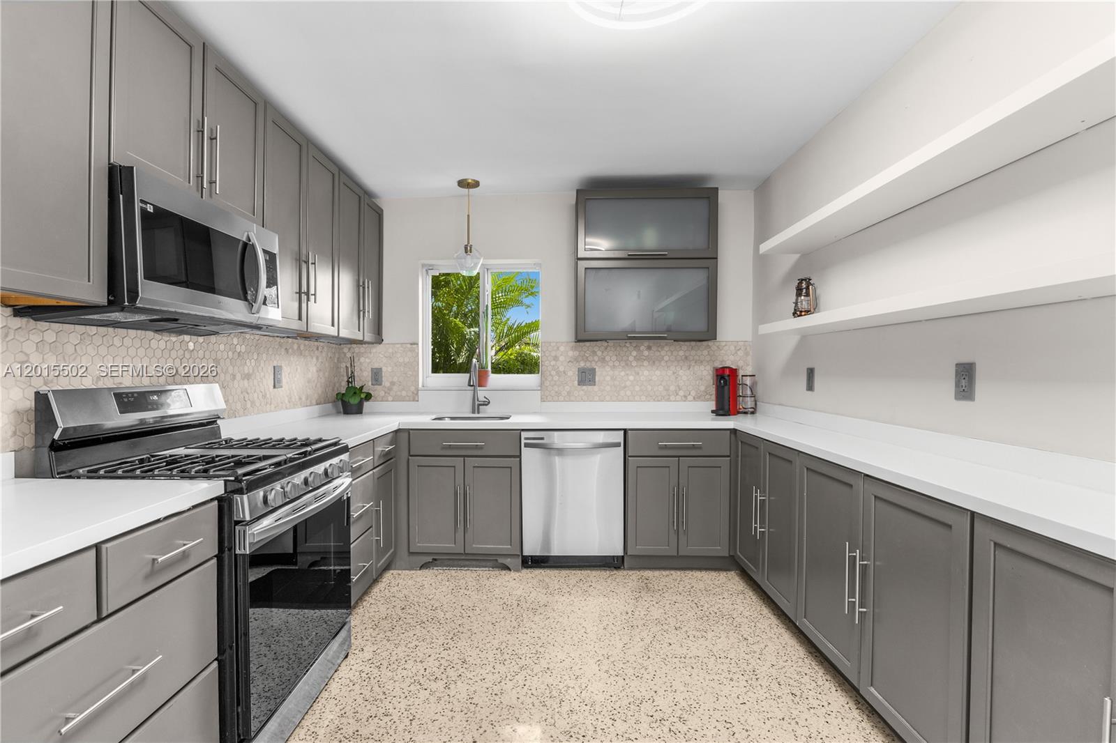 GRIFFING BISCAYNE PK EST - Residential Lease