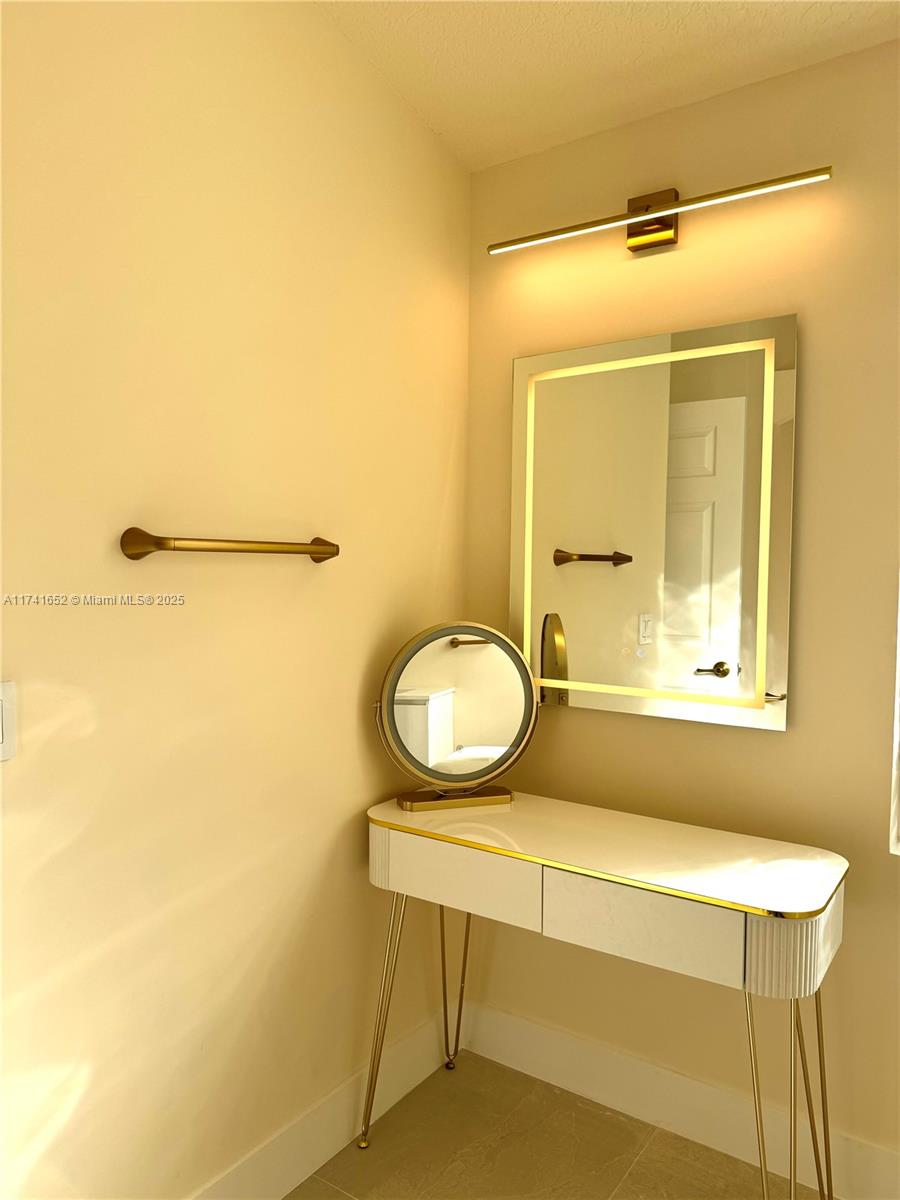 TUSCANY PAR A/B - Residential