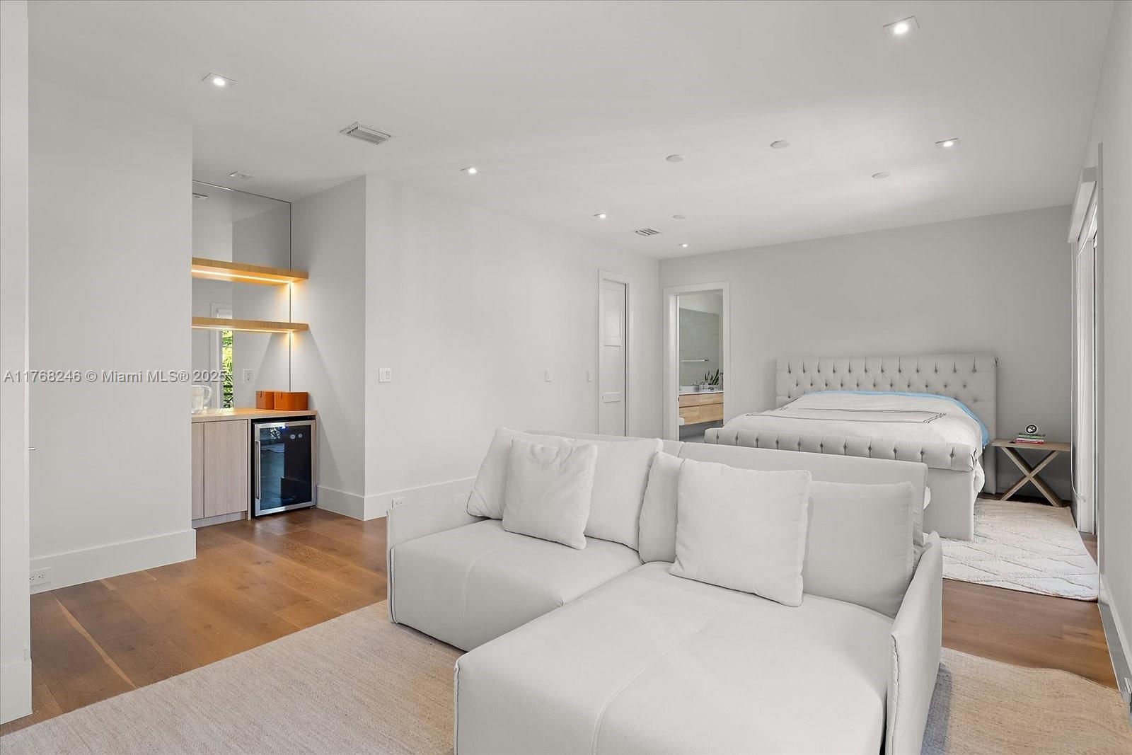 PALM MIAMI HEIGHTS REV - Residential