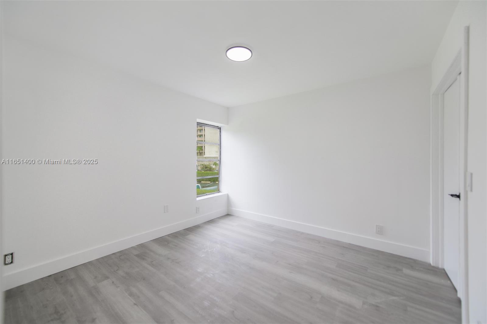 HUNTINGTON LAKES SEC ONE - Residential